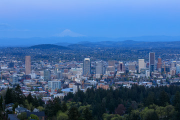 Fototapeta na wymiar Portland Oregon city panorama from Pittock Mansion