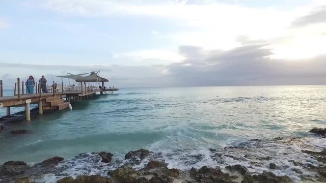 Playa olas muelle restaurant