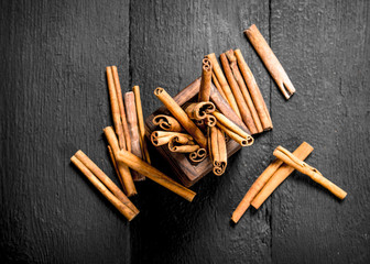Cinnamon spice sticks.