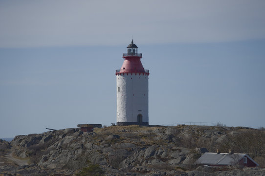 Landsort most southern point in Stockholm archipelago lighthouse, pilots and a history as a point of defense since hundreds of years. Today bird watching and recreation.