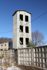 Tower for drying fire hoses