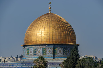 Obraz premium The golden dome of the Dome of the Rock Mosque