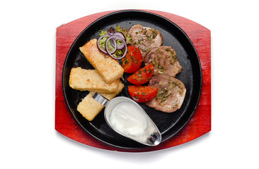 fried pork with vegetables and sauce