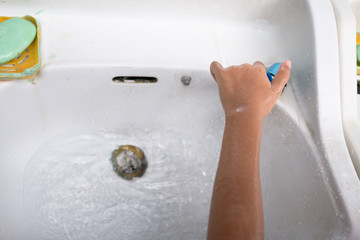Girls wash their hands And the water is shut