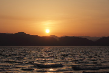 田沢湖　夕日