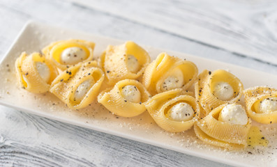 Lumaconi pasta stuffed with bocconcini