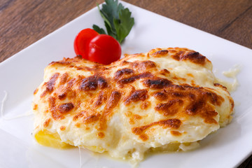 Potato graten with cheese