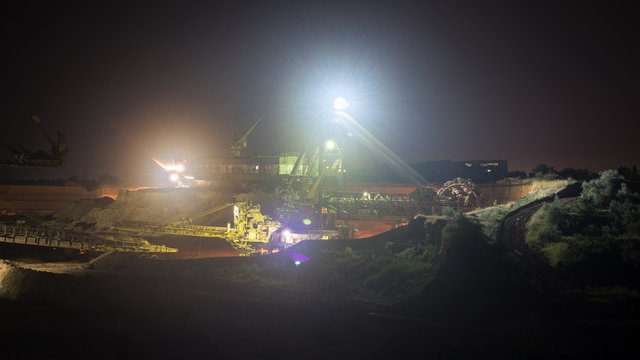 Large machines working in a quarry for manganese mining