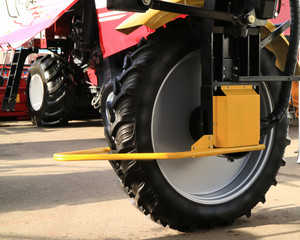 Watering machine. Hydraulic wheel rotation drive.