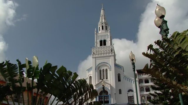 Tilt up of beautiful church in Montecristi, Ecuador
