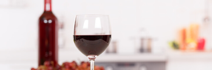 Red wine banner copyspace