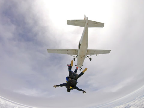 Skydiving tandem cloud day
