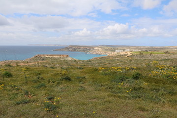 Fototapeta na wymiar Landscape around the Gnejna Bay at the Mediterranean Sea in Malta 