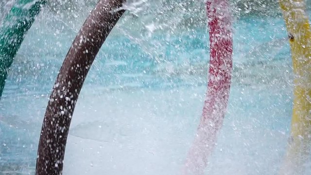 HD 1080 super slow springer spray in the pool
