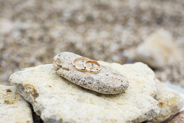 wedding rings