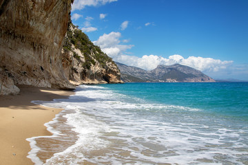 Fototapeta na wymiar nice beach with turquoise blue water, mediteranean sea
