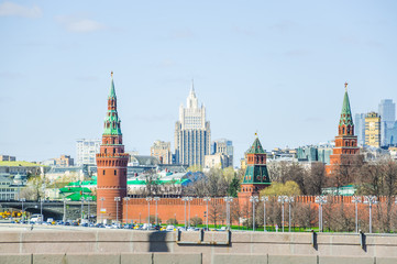 Fototapeta na wymiar View of the Moscow Kremlin and the building of the Ministry of foreign Affairs from the Moskvoretsky bridge