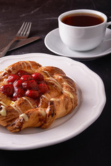 raspberry puff pastry tarts 