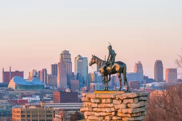 Rolgordijnen The Scout met uitzicht op het centrum van Kansas City © f11photo
