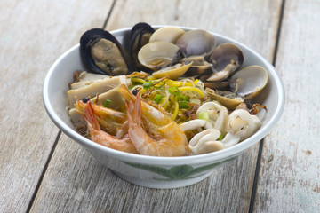 malaysian seafood noodles