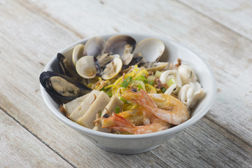 malaysian seafood noodles