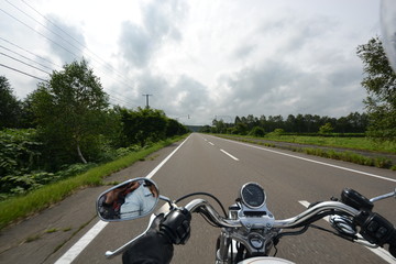 続く道
