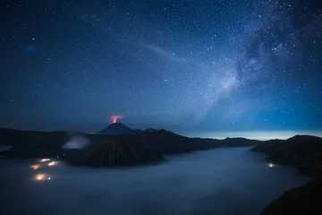 Foto op Plexiglas Voie lactée au-dessus du Mont Bromo, Indonésie © Beboy