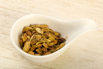 Dry cardamom seeds