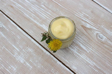 Organic cream for the face