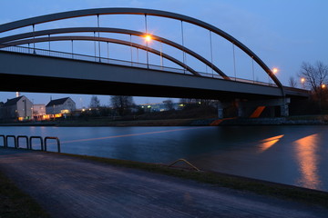 Brücke Kanal blaue Stunde Nacht mittellandkanal