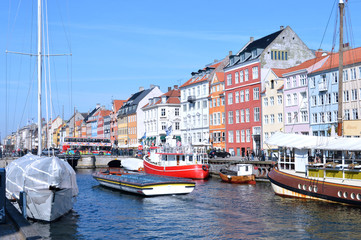 Fototapeta na wymiar Travel to Europe under spring,Nyhavn in the Copenhagen-Denmark