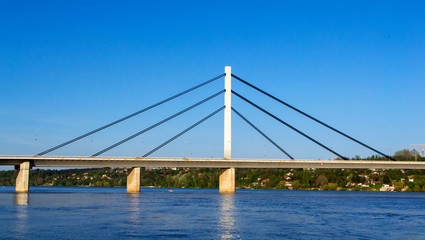 Fototapeta na wymiar Hanging bridge on the Danube