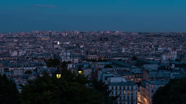 Dusk to night timelapse of Paris 