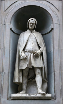 Statue of famous italian painter Giotto in Florence