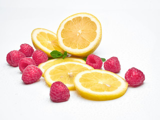 Fototapeta na wymiar raspberry and lemon