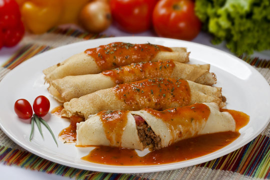 Panqueca bilder – Bläddra bland 303 stockfoton, vektorer och videor ...