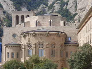 Fototapeta premium Monasterio de Montserrat, montaña y abadia cercana a Barcelona en Cataluña (España)