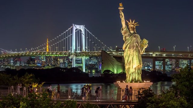 Timelapse tokyo city skyline at odiaba at night,Japan