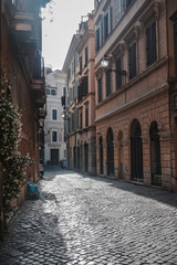 Fototapeta na wymiar Una calle de Italia