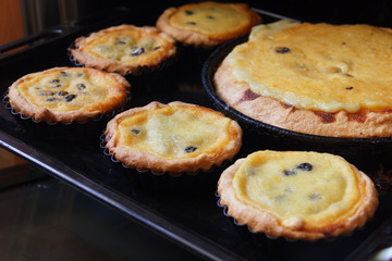 fresh hot cheesecakes