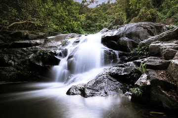 Fototapeta premium Waterfall in Hong Kong 01