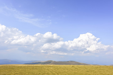 Obraz premium Daylight picturesque view to rocky mountains