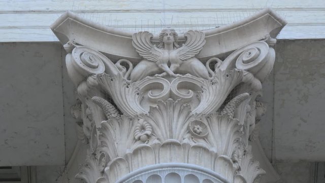 Corinthian column