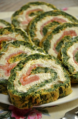 Roulade with spinach and salmon
