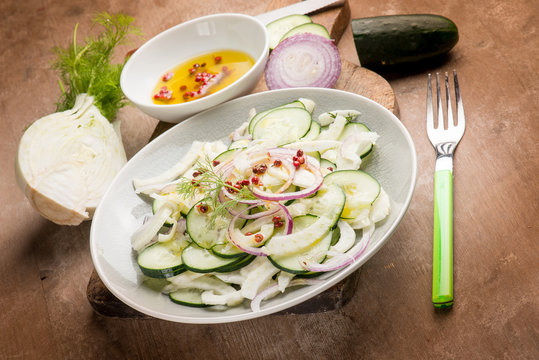 fennel salad with cucumber onion and pink pepper