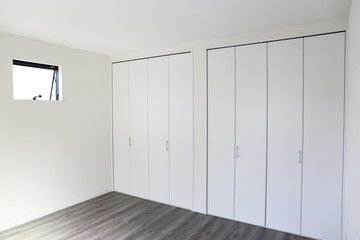 新築の家のクローゼット