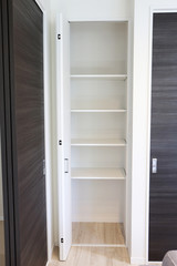 新築の家のクローゼット