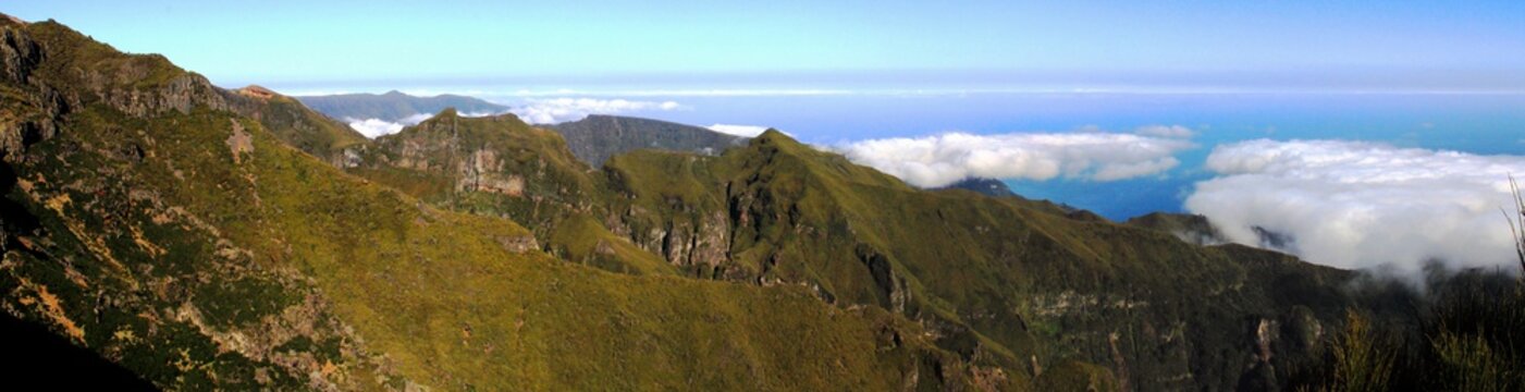 panorama autour du Ruivo, point culminant de Mad&egrave;re