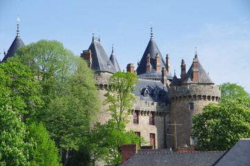 Fototapeta na wymiar Combourg et son château
