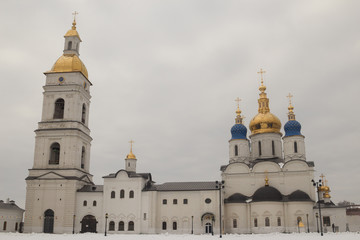 Fototapeta na wymiar Tobolsk Orthodox Church inside the Kremlin in the winter. Russia